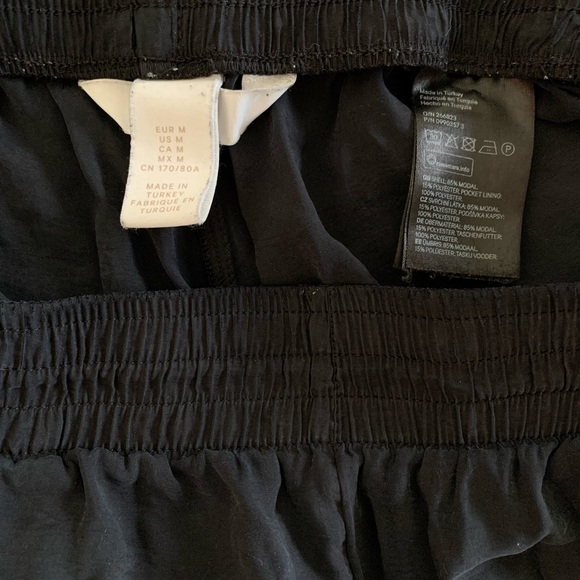 Black H&M Shorts - Picture 3 of 3